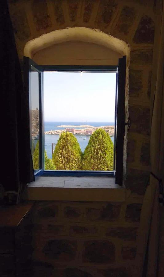 Marina Castellana Studios II Chalki Town Extérieur photo