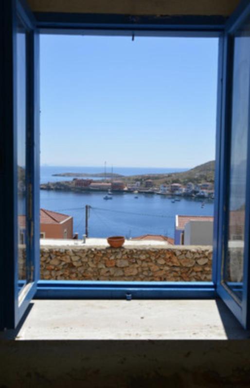 Marina Castellana Studios II Chalki Town Extérieur photo