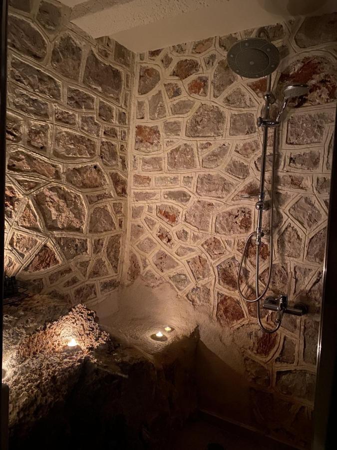 Marina Castellana Studios II Chalki Town Extérieur photo