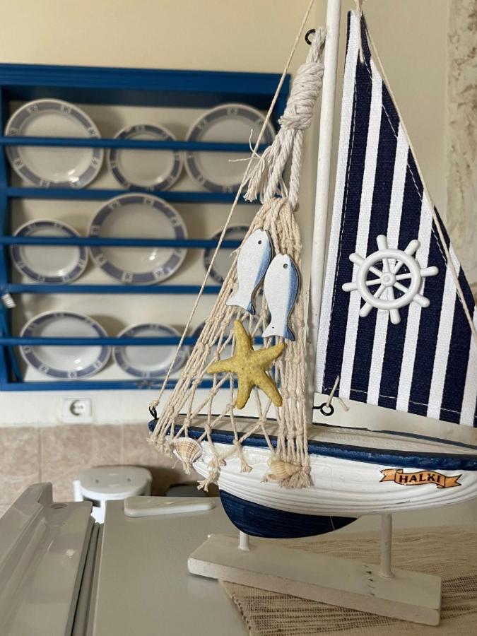 Marina Castellana Studios II Chalki Town Extérieur photo