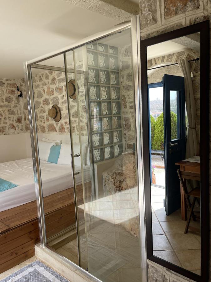 Marina Castellana Studios II Chalki Town Extérieur photo