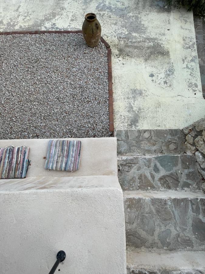 Marina Castellana Studios II Chalki Town Extérieur photo