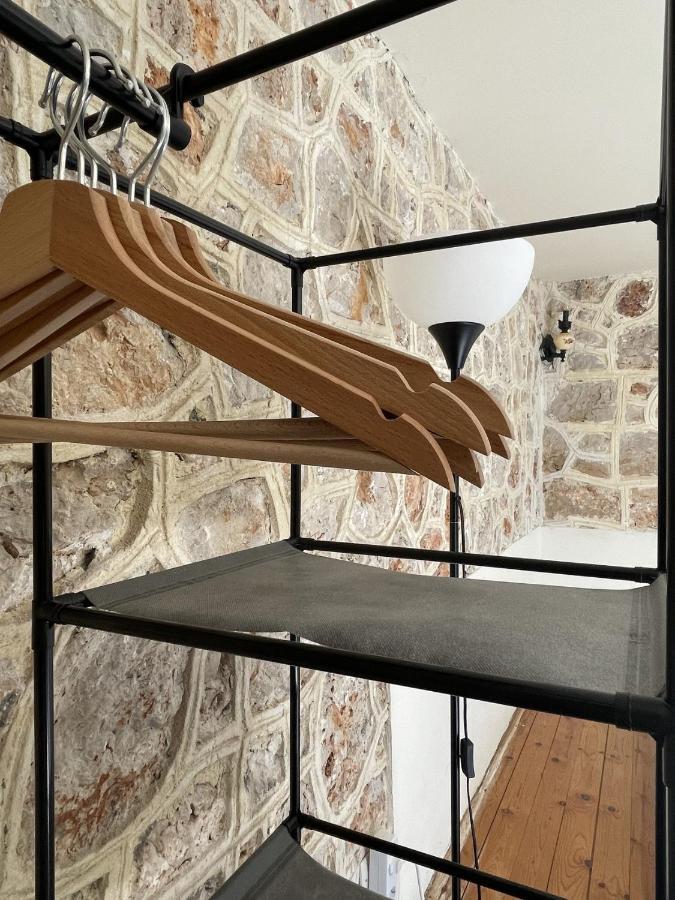 Marina Castellana Studios II Chalki Town Extérieur photo